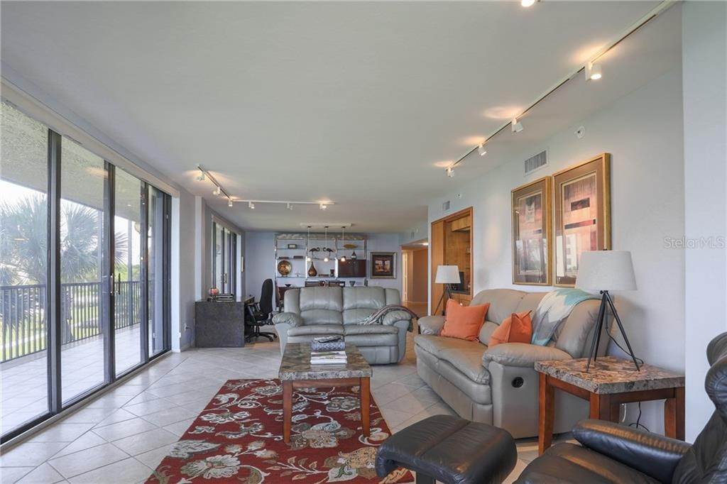 6. Residential Lease at 1925 GULF OF MEXICO DRIVE 309 Longboat Key, Florida 34228 United States