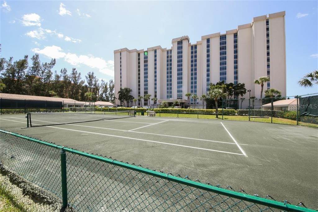 19. Residential Lease at 2425 GULF OF MEXICO DRIVE 7C Longboat Key, Florida 34228 United States