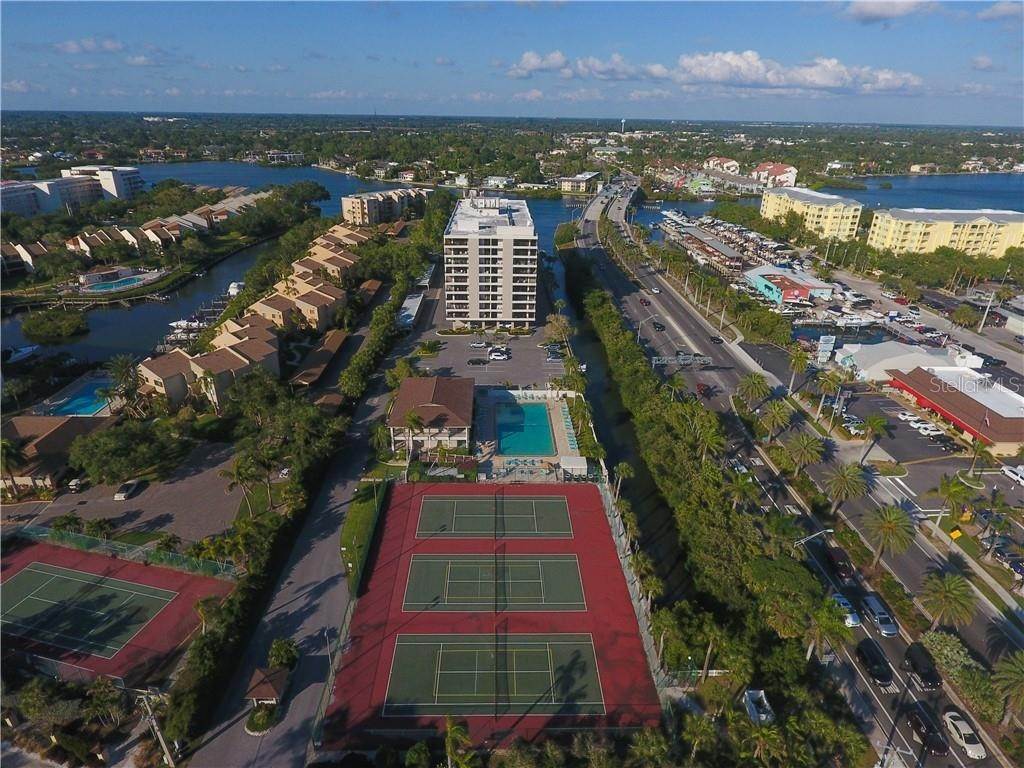 Residential Lease at 6415 MIDNIGHT PASS ROAD 602 Sarasota, Florida 34242 United States