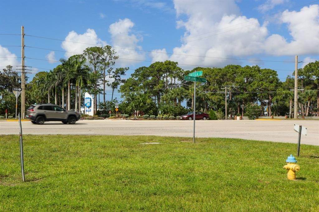 4. Land for Sale at S TAMIAMI LOTS 17 & 18 TRAIL Front North Port, Florida 34287 United States