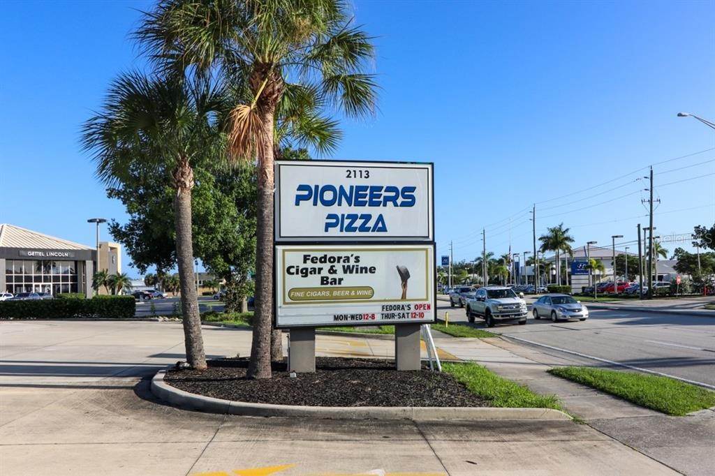 19. Commercial for Sale at 2115 TAMIAMI TRAIL Punta Gorda, Florida 33950 United States