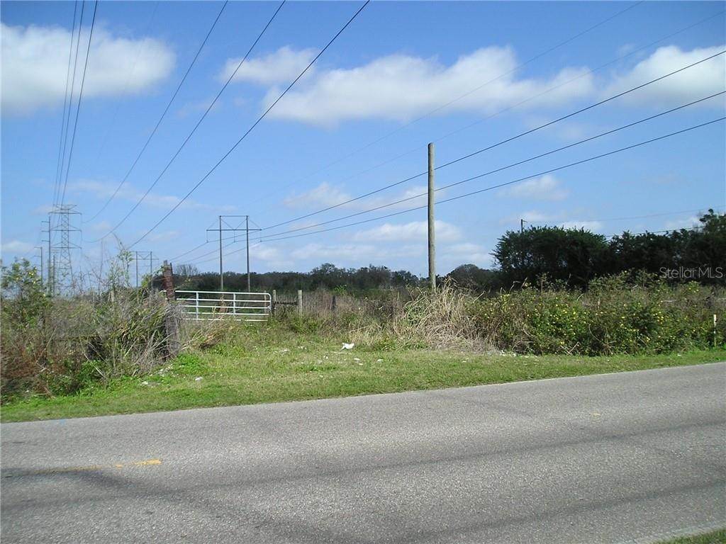 土地,用地 为 销售 在 SYMMES ROAD Gibsonton, 佛罗里达州 33534 美国