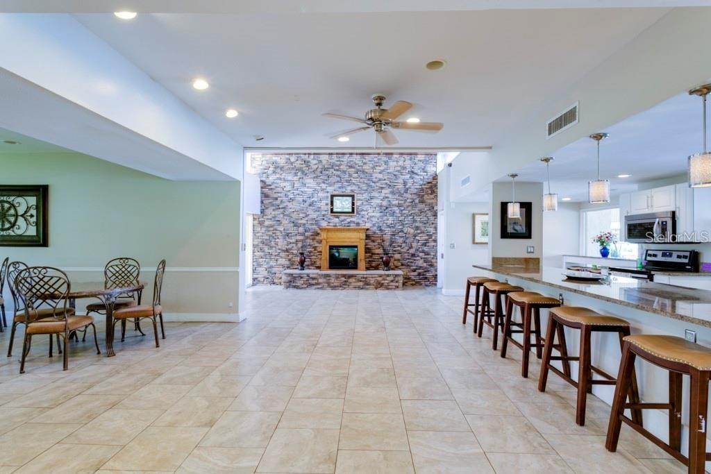 4. Single Family Homes for Sale at 2615 COVE CAY DRIVE 208 Clearwater, Florida 33760 United States