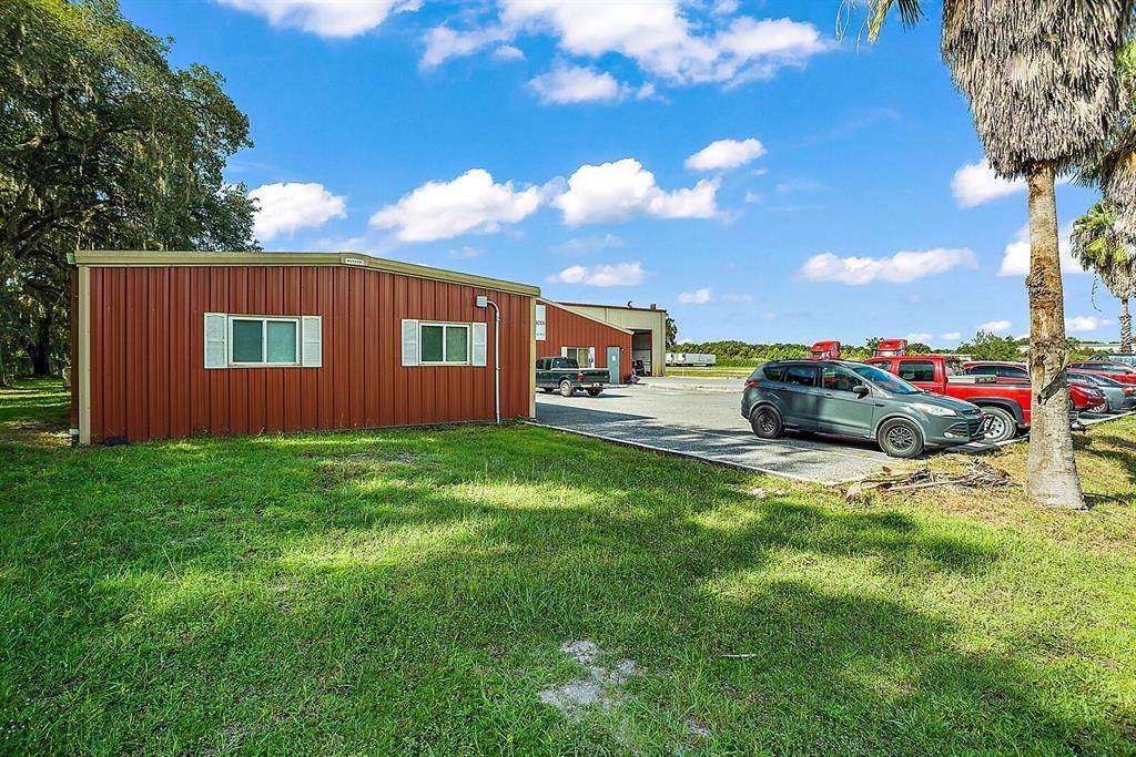 Commercial for Sale at 1935 CR 525E Sumterville, Florida 33585 United States