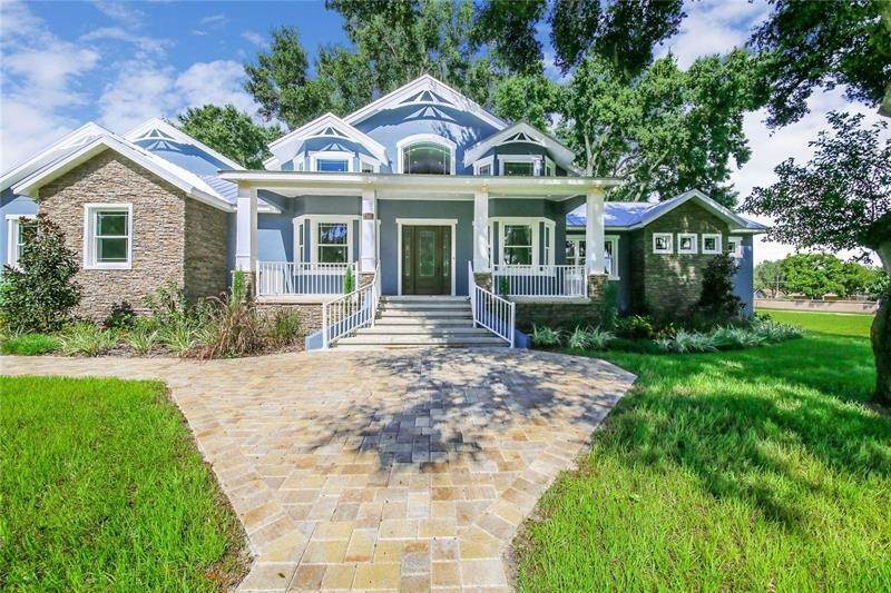 Single Family Homes 为 销售 在 151 LAKEVIEW BOULEVARD Lake Alfred, 佛罗里达州 33850 美国