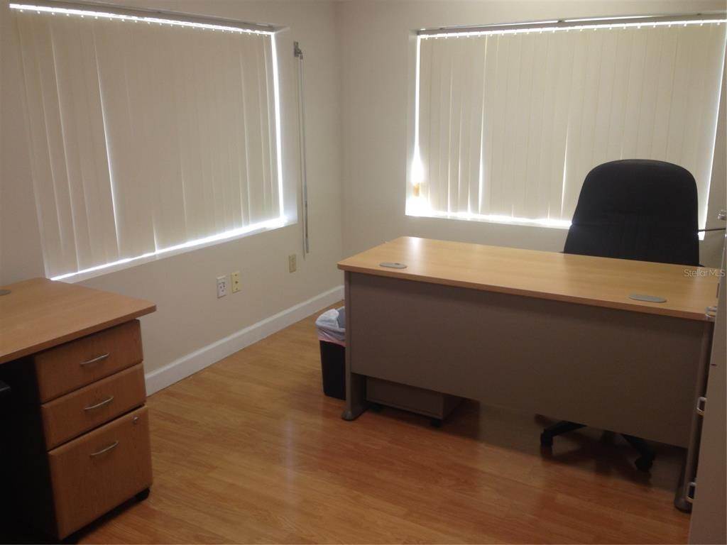 15. Commercial for Sale at 8516 OLD WINTER GARDEN ROAD Orlando, Florida 32835 United States