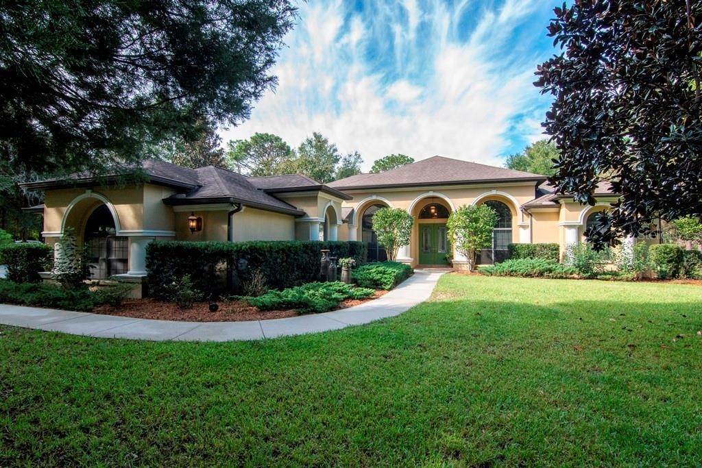 Single Family Homes 为 销售 在 13030 CENTRALIA ROAD 维基瓦治, 佛罗里达州 34614 美国