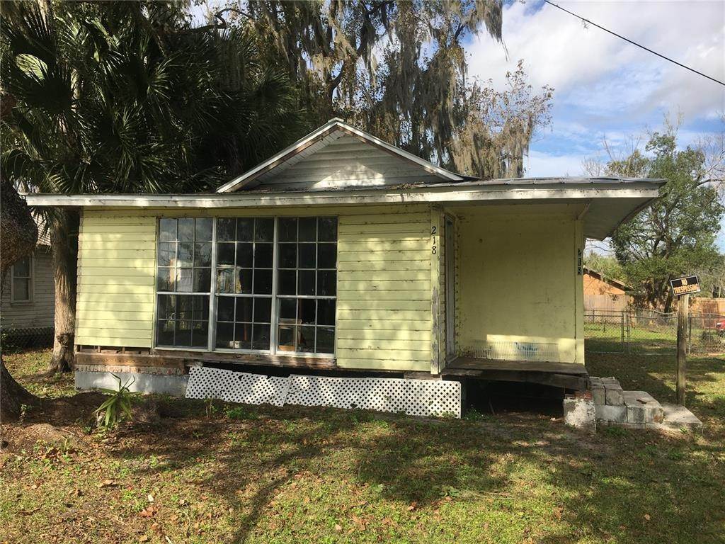 Single Family Homes por un Venta en 218 W FOX STREET Hastings, Florida 32145 Estados Unidos