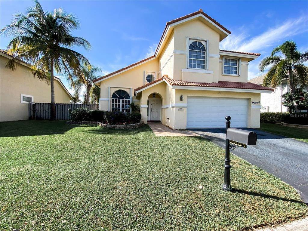 Single Family Homes por un Venta en 2881 NW 68TH LANE Margate, Florida 33063 Estados Unidos