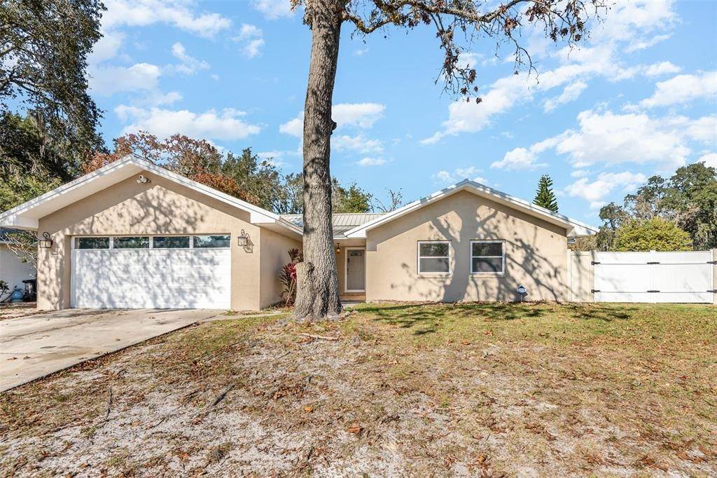 Single Family Homes for Sale at 1630 STERLING OAKS LANE Casselberry, Florida 32707 United States