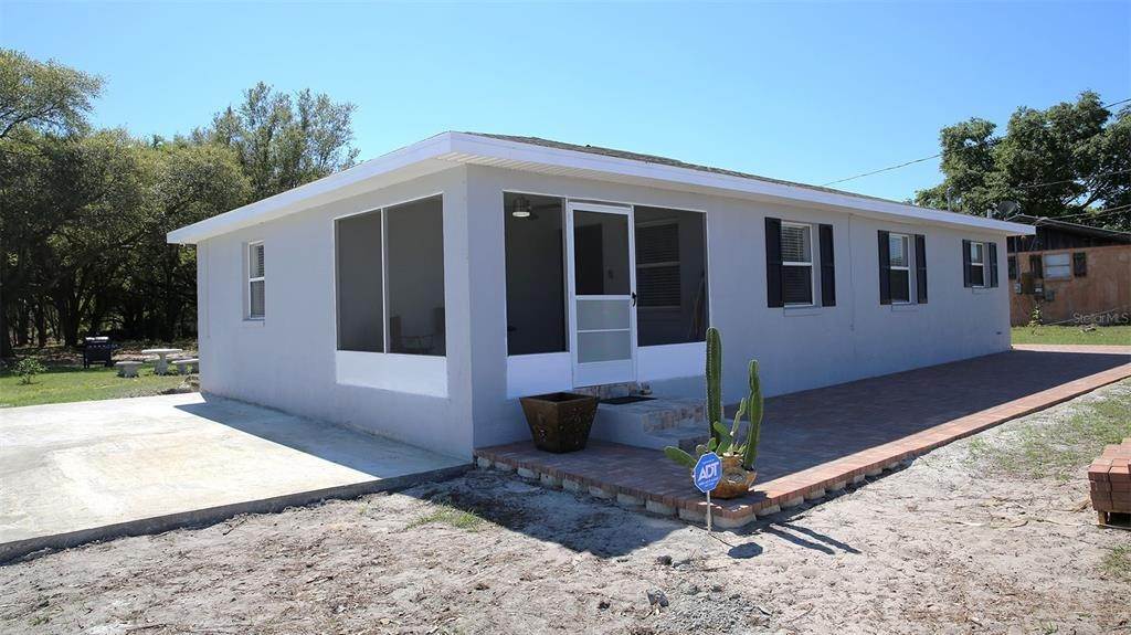 Single Family Homes for Sale at 1628 GRAY ROAD Eagle Lake, Florida 33839 United States