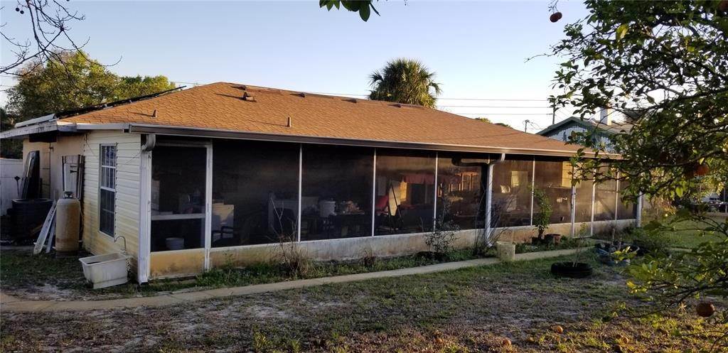 9. Single Family Homes for Sale at 1546 N NORMANDY BOULEVARD Deltona, Florida 32725 United States