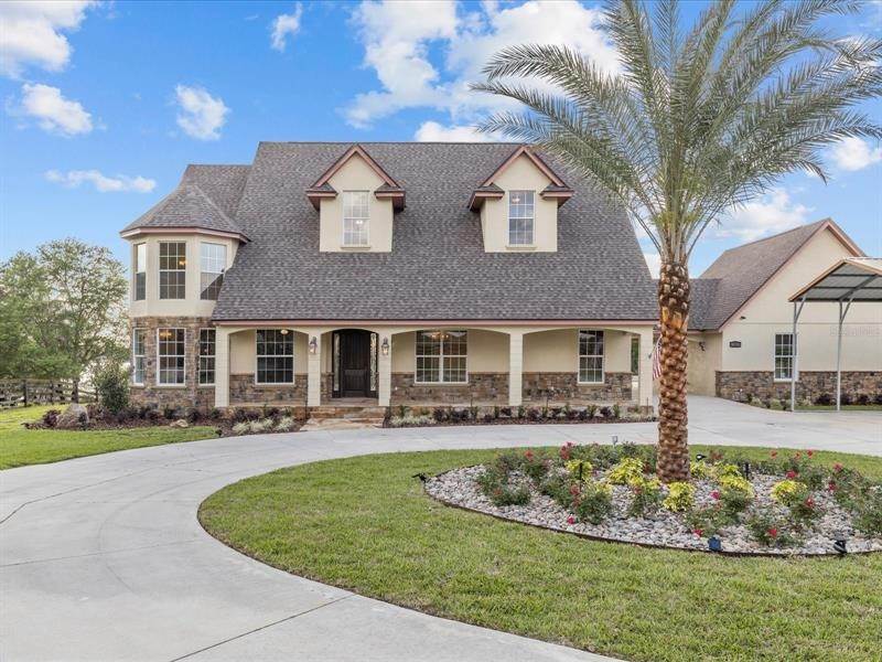 Single Family Homes 为 销售 在 38701 COUNTY ROAD 44A 尤马蒂拉, 佛罗里达州 32784 美国