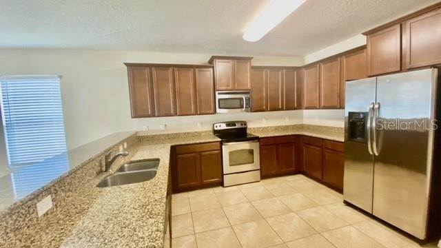 5. Residential Lease at 16221 SAINT AUGUSTINE STREET Clermont, Florida 34714 United States