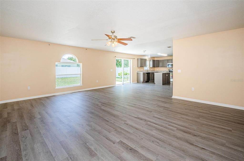 3. Single Family Homes for Sale at 14435 FINSBURY DRIVE Spring Hill, Florida 34609 United States