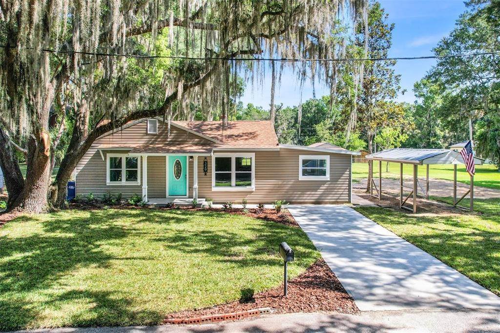 8. Single Family Homes for Sale at 329 NE 10TH STREET Crystal River, Florida 34428 United States