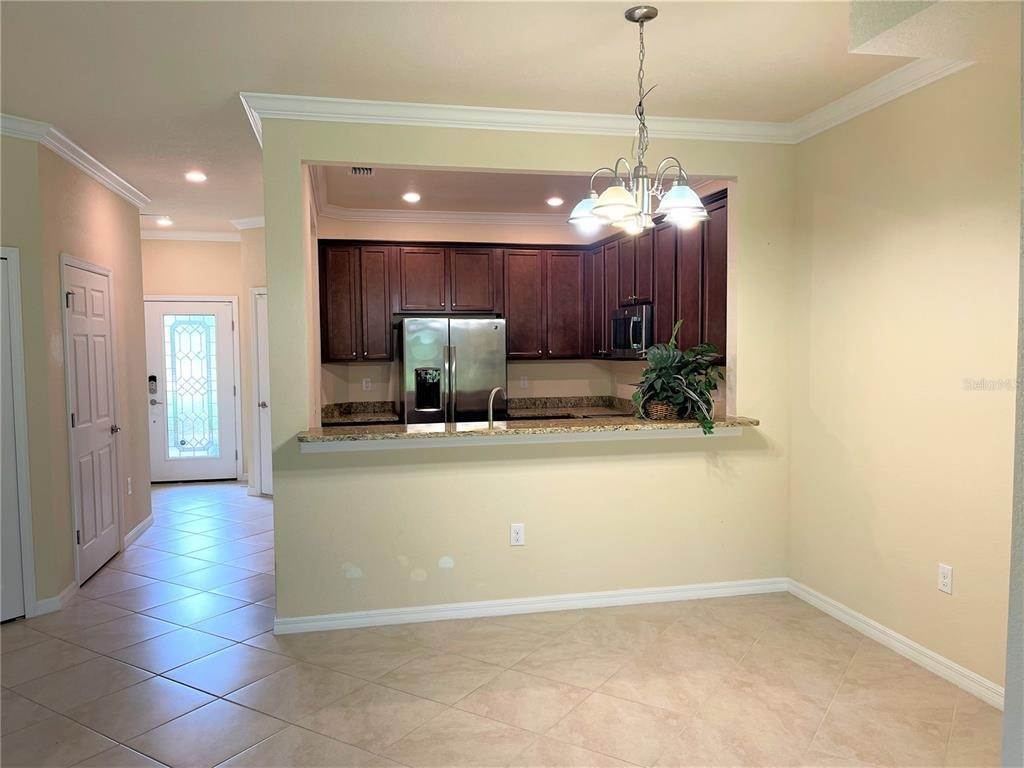 8. Single Family Homes for Sale at 7232 KETCH PLACE Bradenton, Florida 34212 United States