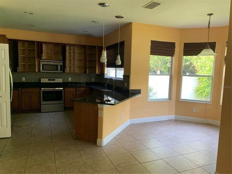 19. Single Family Homes for Sale at 1658 SONG SPARROW COURT Sanford, Florida 32773 United States