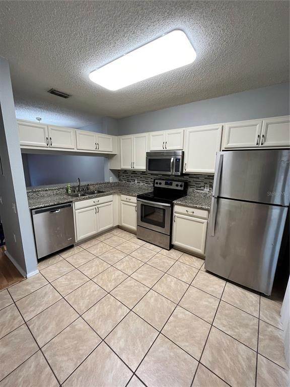 5. Residential Lease at 12488 BERKELEY SQUARE DRIVE Tampa, Florida 33626 United States