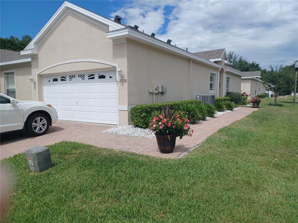 3. Single Family Homes for Sale at 2528 STANHOPE DRIVE New Port Richey, Florida 34655 United States