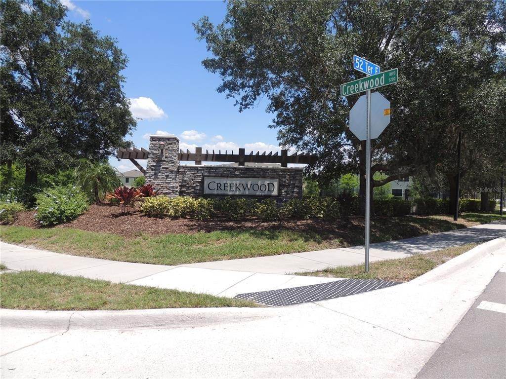 2. Single Family Homes for Sale at 5264 78TH ST CIRCLE Bradenton, Florida 34203 United States