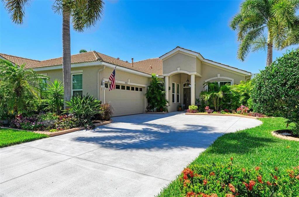 Single Family Homes for Sale at 8051 VICTORIA FALLS CIRCLE Sarasota, Florida 34243 United States