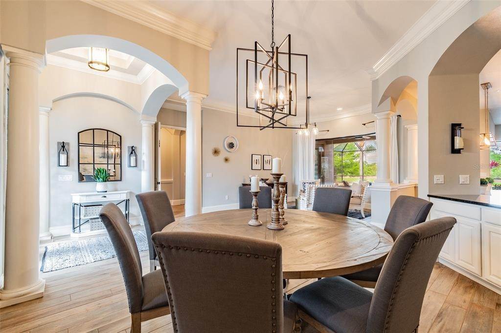 15. Single Family Homes for Sale at 14912 SUNDIAL PLACE Lakewood Ranch, Florida 34202 United States