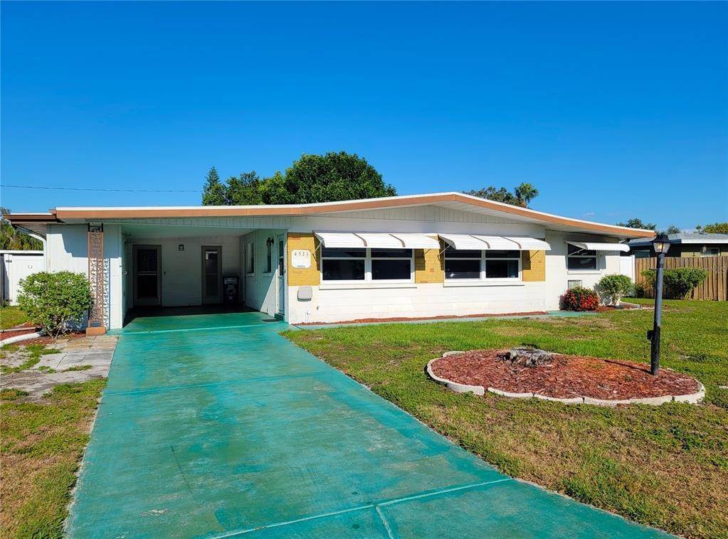 2. Single Family Homes for Sale at 4531 58TH STREET Bradenton, Florida 34210 United States