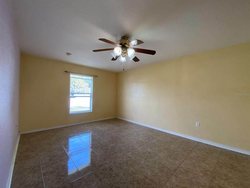 16. Residential Lease at 426 CHURCHILL COURT Poinciana, Florida 34759 United States