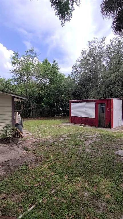12. Single Family Homes for Sale at 250 W 7TH STREET Apopka, Florida 32703 United States
