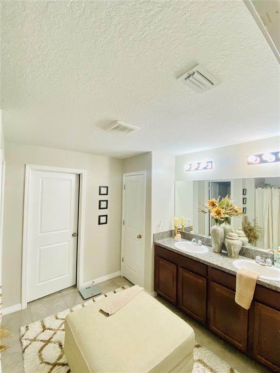 11. Single Family Homes for Sale at 1779 BROAD WINGED HAWK Drive Ruskin, Florida 33570 United States