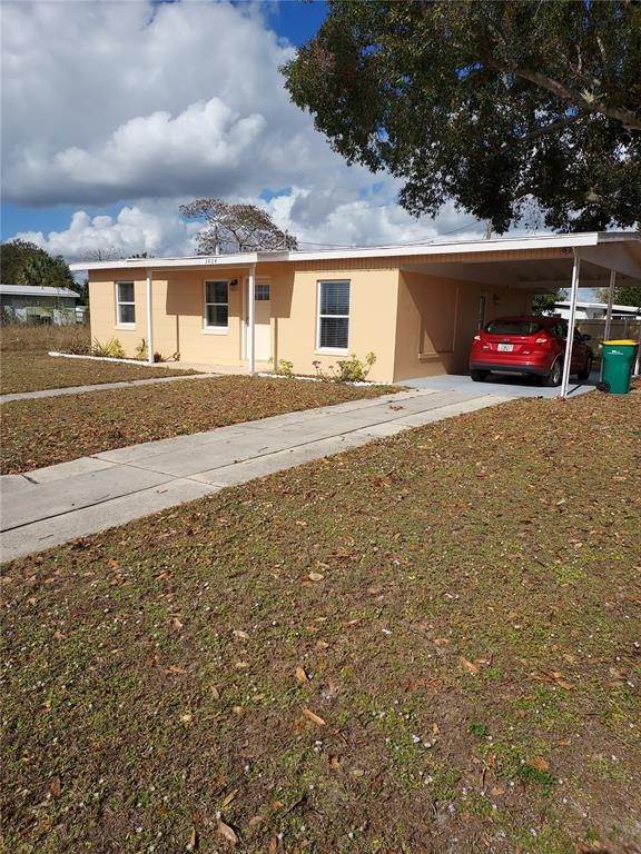 2. Single Family Homes for Sale at 3404 LUCERNE TERRACE Port Charlotte, Florida 33952 United States