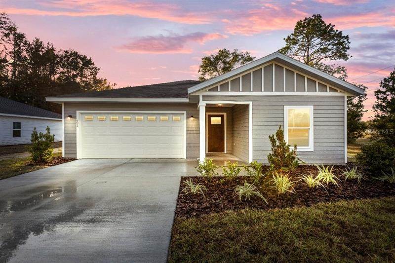 Single Family Homes por un Venta en 695 MARSHBURN DRIVE Bronson, Florida 32621 Estados Unidos
