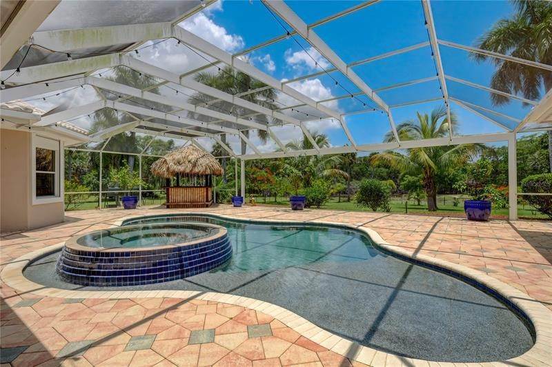 18. Single Family Homes for Sale at 5401 PARK ROAD Fort Myers, Florida 33908 United States