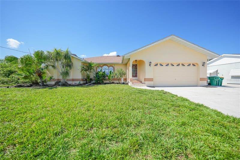 10. Single Family Homes for Sale at 715 STURGEON PLACE Punta Gorda, Florida 33950 United States