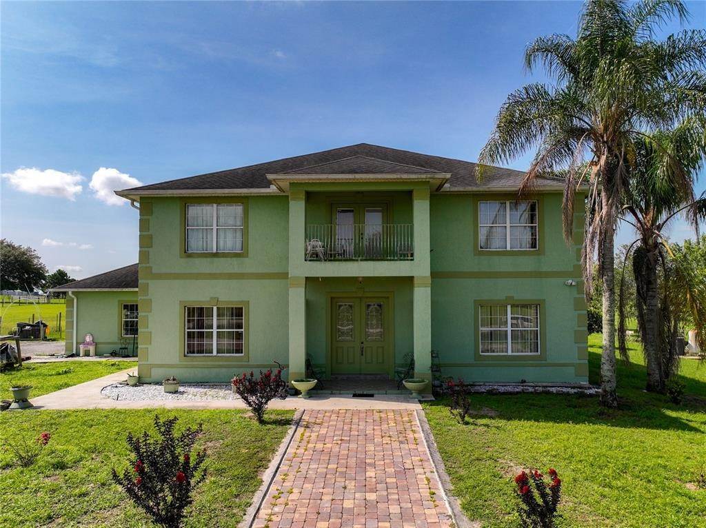Single Family Homes 为 销售 在 3820 BROOKE LAKES DRIVE Fort Meade, 佛罗里达州 33841 美国