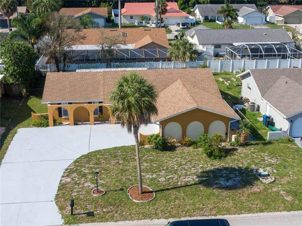 3. Single Family Homes for Sale at 6103 11TH AVENUE Bradenton, Florida 34209 United States
