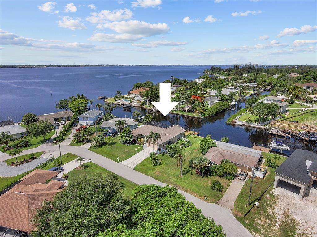 3. Single Family Homes for Sale at 126 DANFORTH DRIVE Port Charlotte, Florida 33980 United States