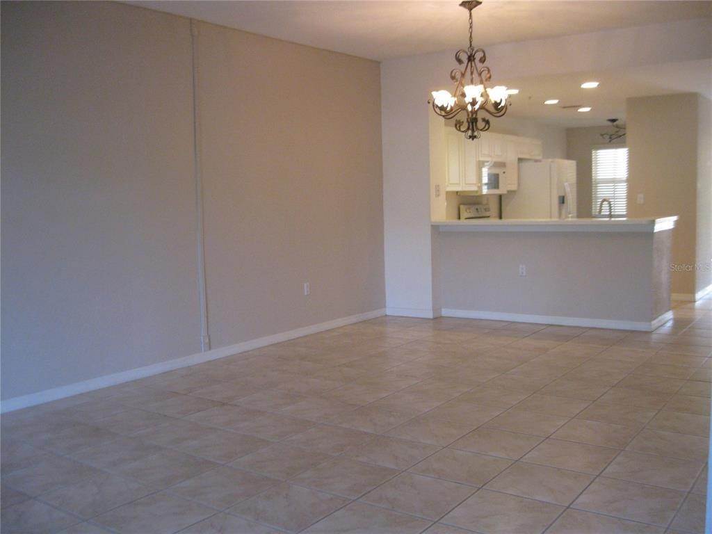 4. Single Family Homes for Sale at 6326 GRAND OAK CIRCLE 105 Bradenton, Florida 34203 United States