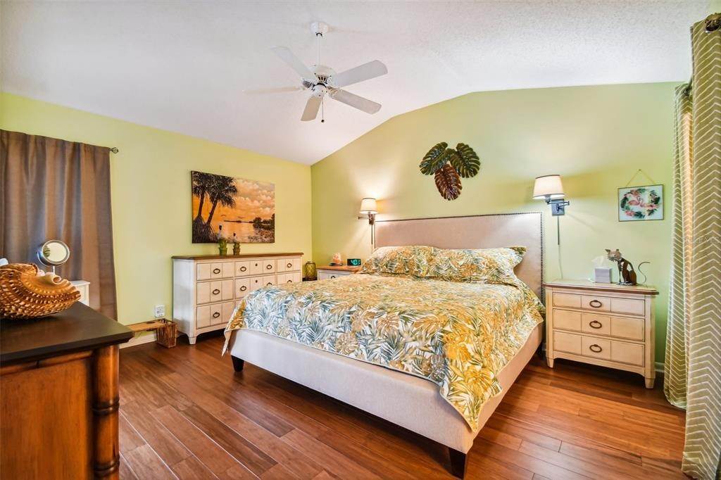 14. Single Family Homes for Sale at 3512 51ST AVENUE DRIVE 310 Bradenton, Florida 34210 United States