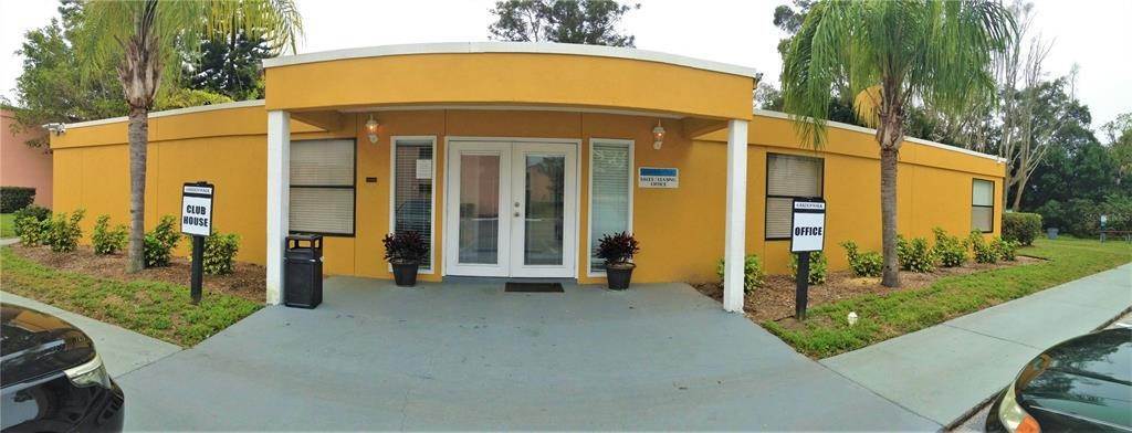 16. Single Family Homes for Sale at 5310 26TH STREET 1706 Bradenton, Florida 34207 United States