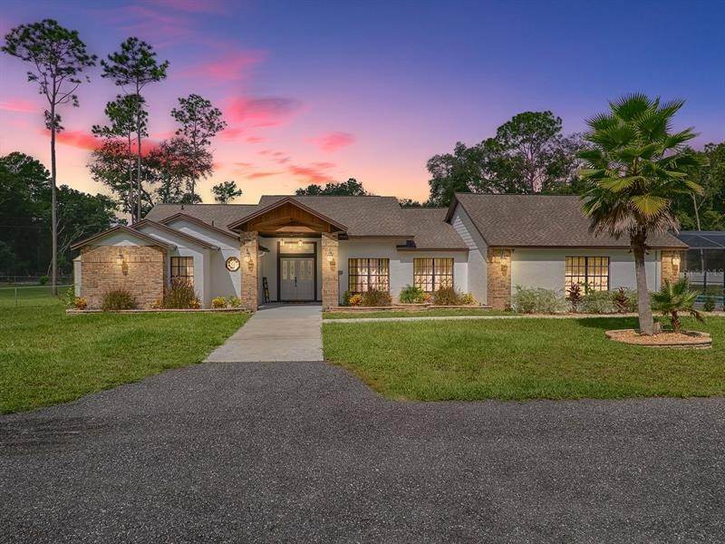 Single Family Homes 为 销售 在 2244 SR 471 Sumterville, 佛罗里达州 33585 美国