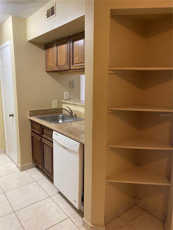 14. Residential Lease at 4633 CASON COVE DRIVE 1724 Orlando, Florida 32811 United States