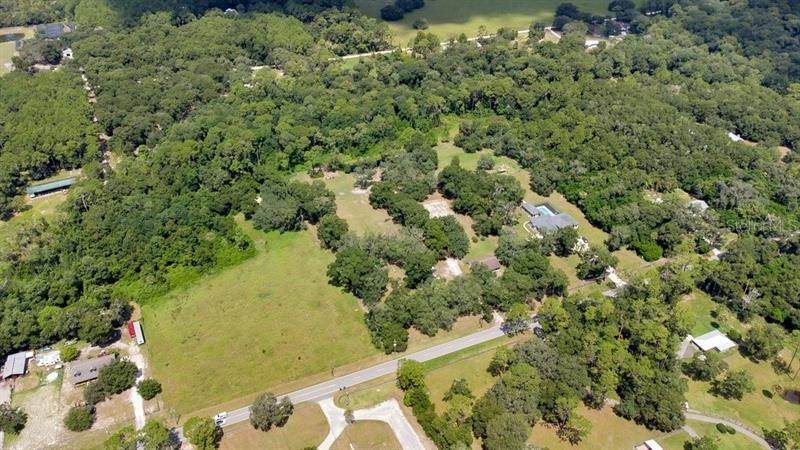 8. Single Family Homes for Sale at 2910 MARSH ROAD Deland, Florida 32724 United States