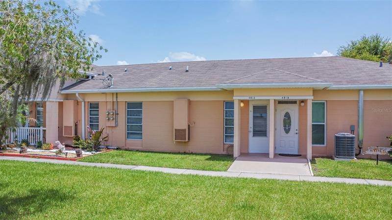 Single Family Homes por un Venta en 4813 CLUB Circle Lakeshore, Florida 33854 Estados Unidos