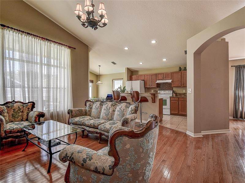 12. Single Family Homes for Sale at 2717 BILLINGHAM DRIVE Land O' Lakes, Florida 34639 United States