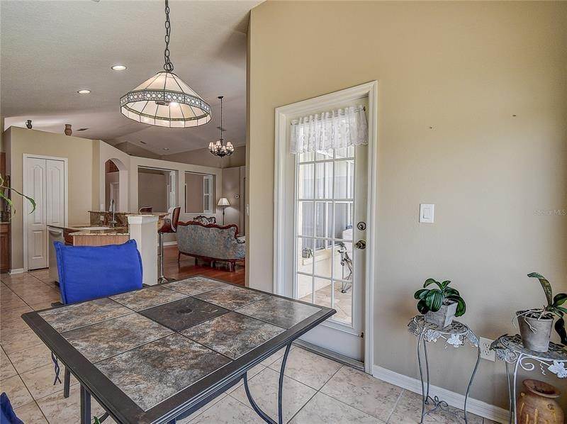 19. Single Family Homes for Sale at 2717 BILLINGHAM DRIVE Land O' Lakes, Florida 34639 United States