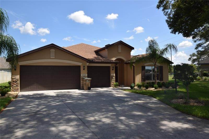 Residential Lease at 32107 SPRING MEADOW COURT Sorrento, Florida 32776 United States