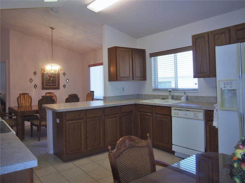 12. Single Family Homes for Sale at 2125 ADDISON AVENUE Clermont, Florida 34711 United States