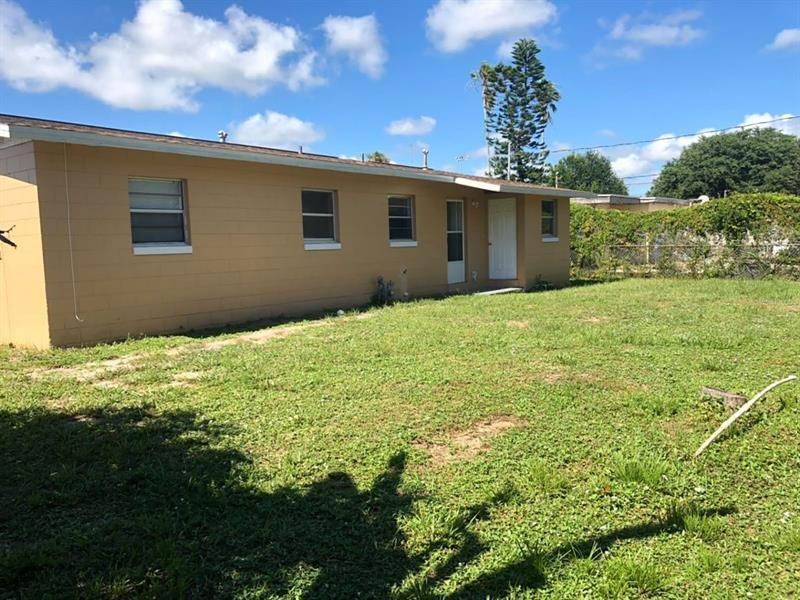 12. Single Family Homes for Sale at 820 SYCAMORE STREET Titusville, Florida 32780 United States